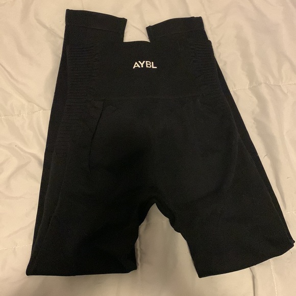 AYBL | Balance V2 Seamless Leggings - Picture 8 of 8